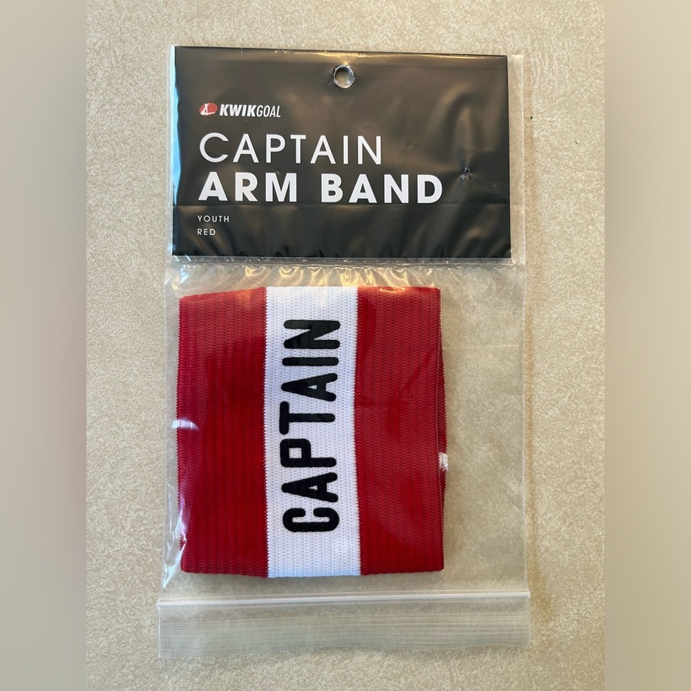 KWIK GOAL Captain Arm Band